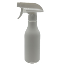 China PE Plastic Bottle with Trigger Sprayer 28410